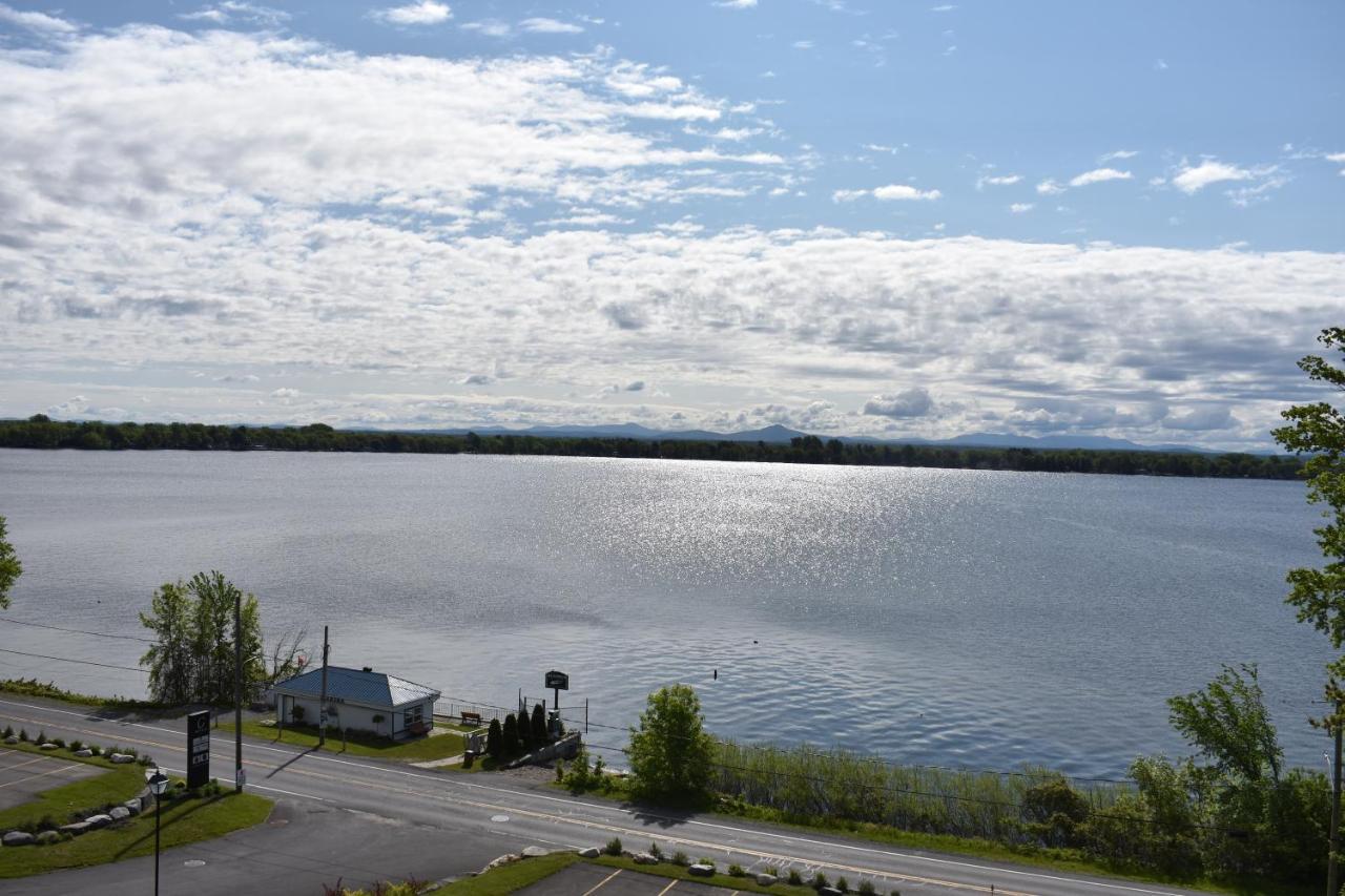 La Cache Du Lac Champlain Веніс-ен-Квебек Екстер'єр фото